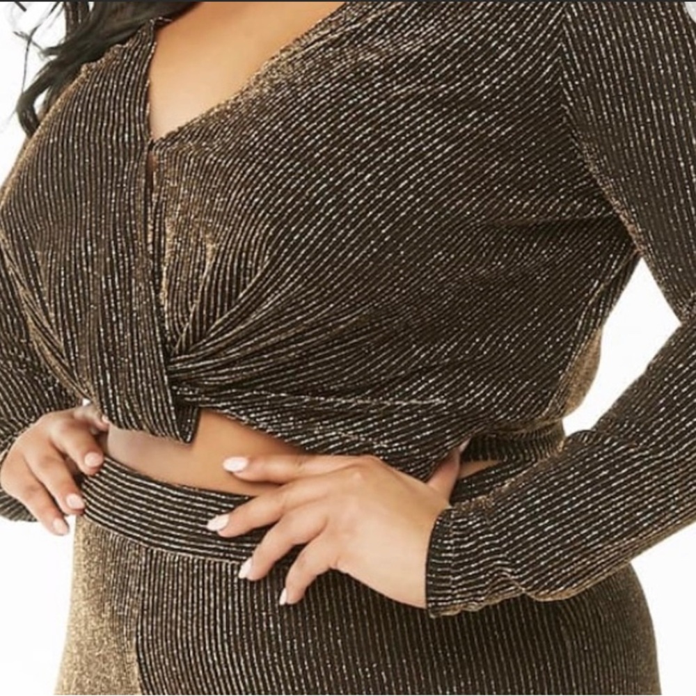 Metallic Crop Set - Picture 2 of 7